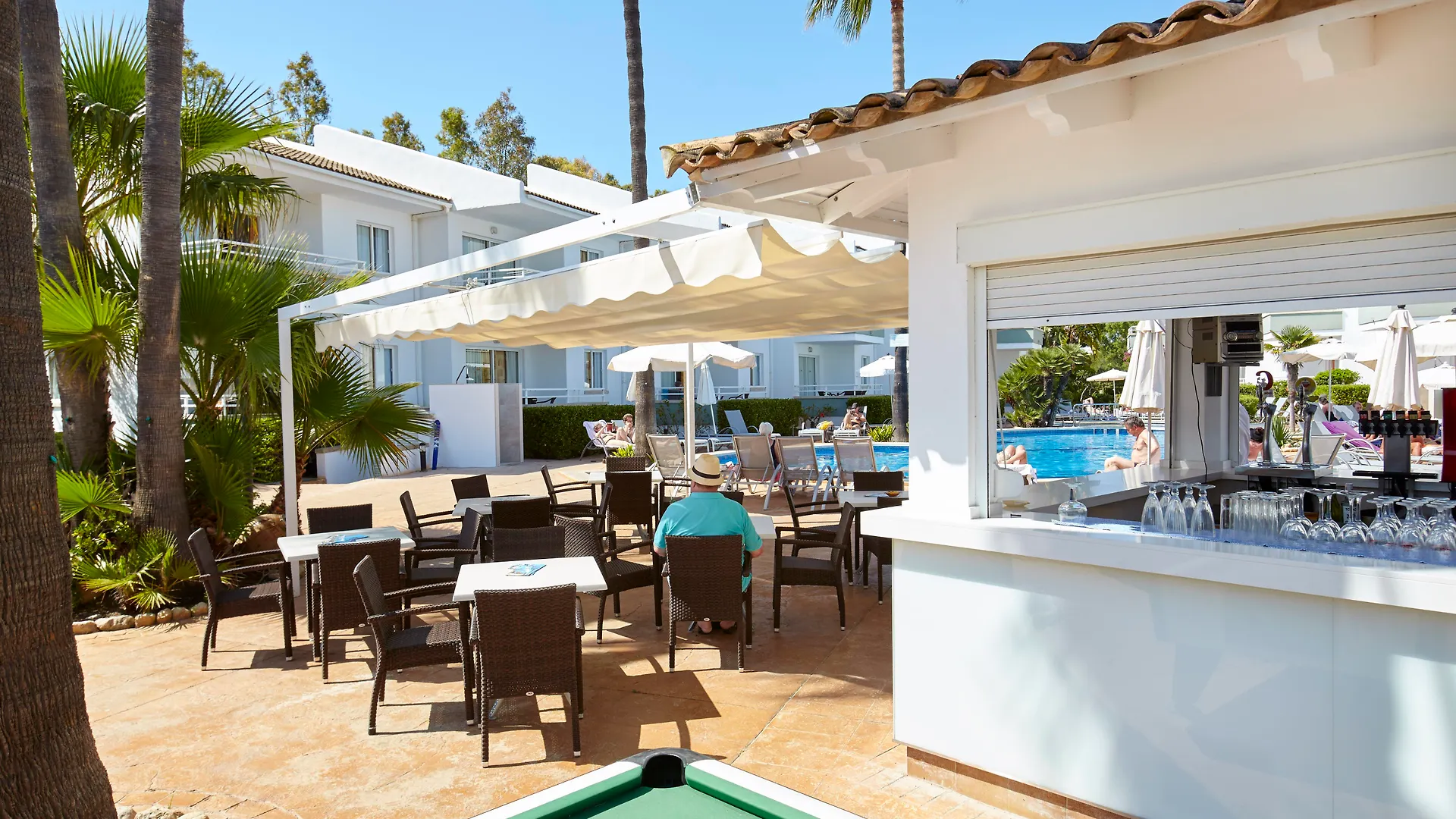 Universal Aparthotel Elisa Playa de Muro