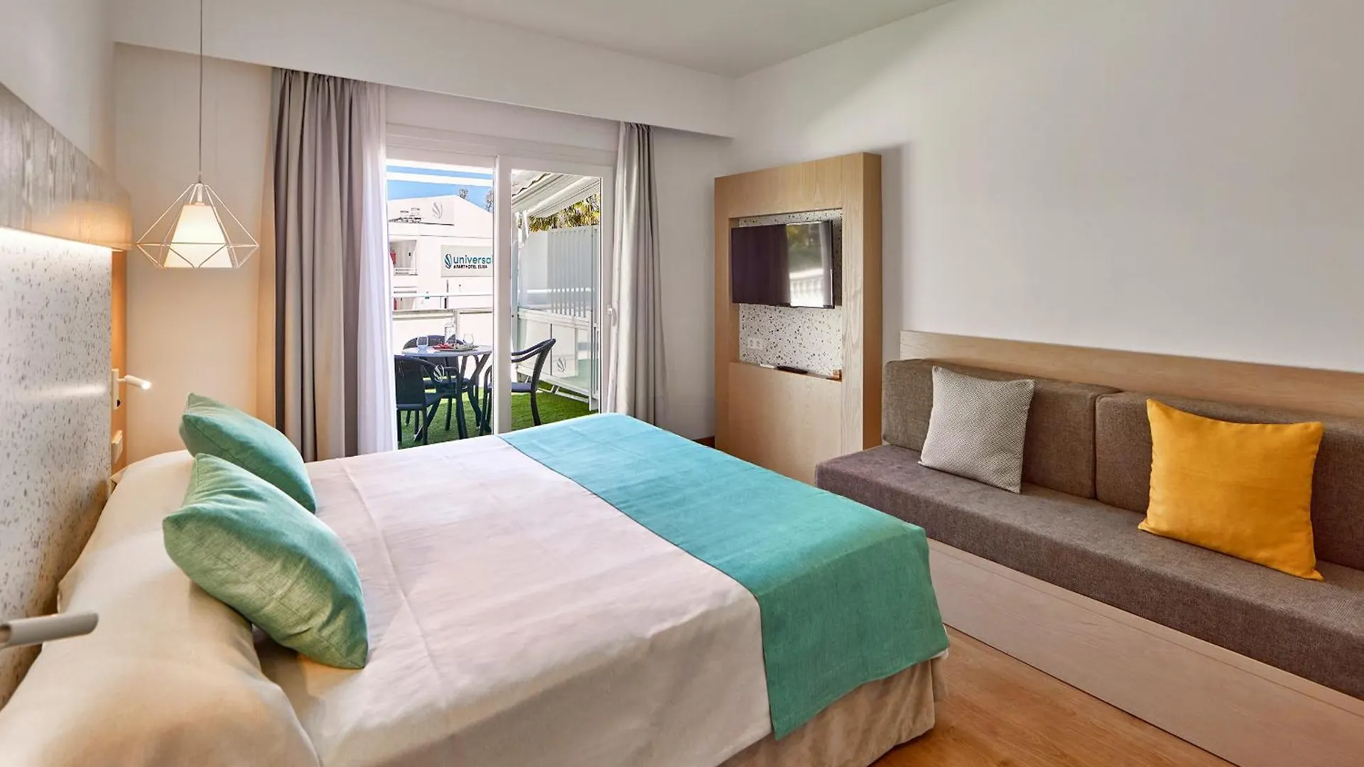 ****  Universal Aparthotel Elisa Playa de Muro  Hiszpania