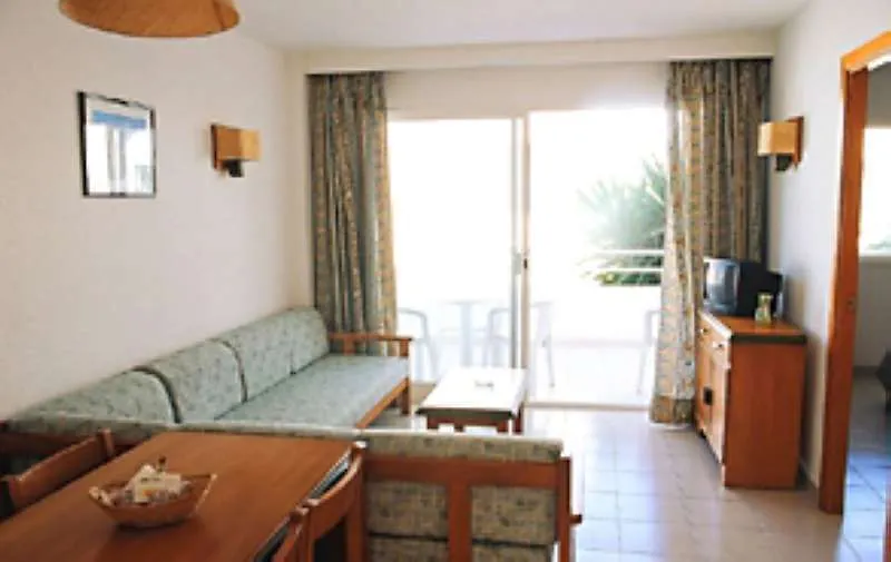 Universal Aparthotel Elisa Playa de Muro  4*, Playa de Muro (Mallorca)