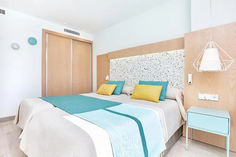 Universal Aparthotel Elisa Playa de Muro