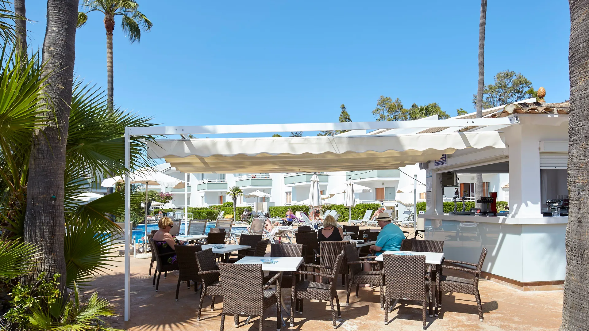 Universal Aparthotel Elisa Playa de Muro  4*, Playa de Muro (Mallorca) İspanya